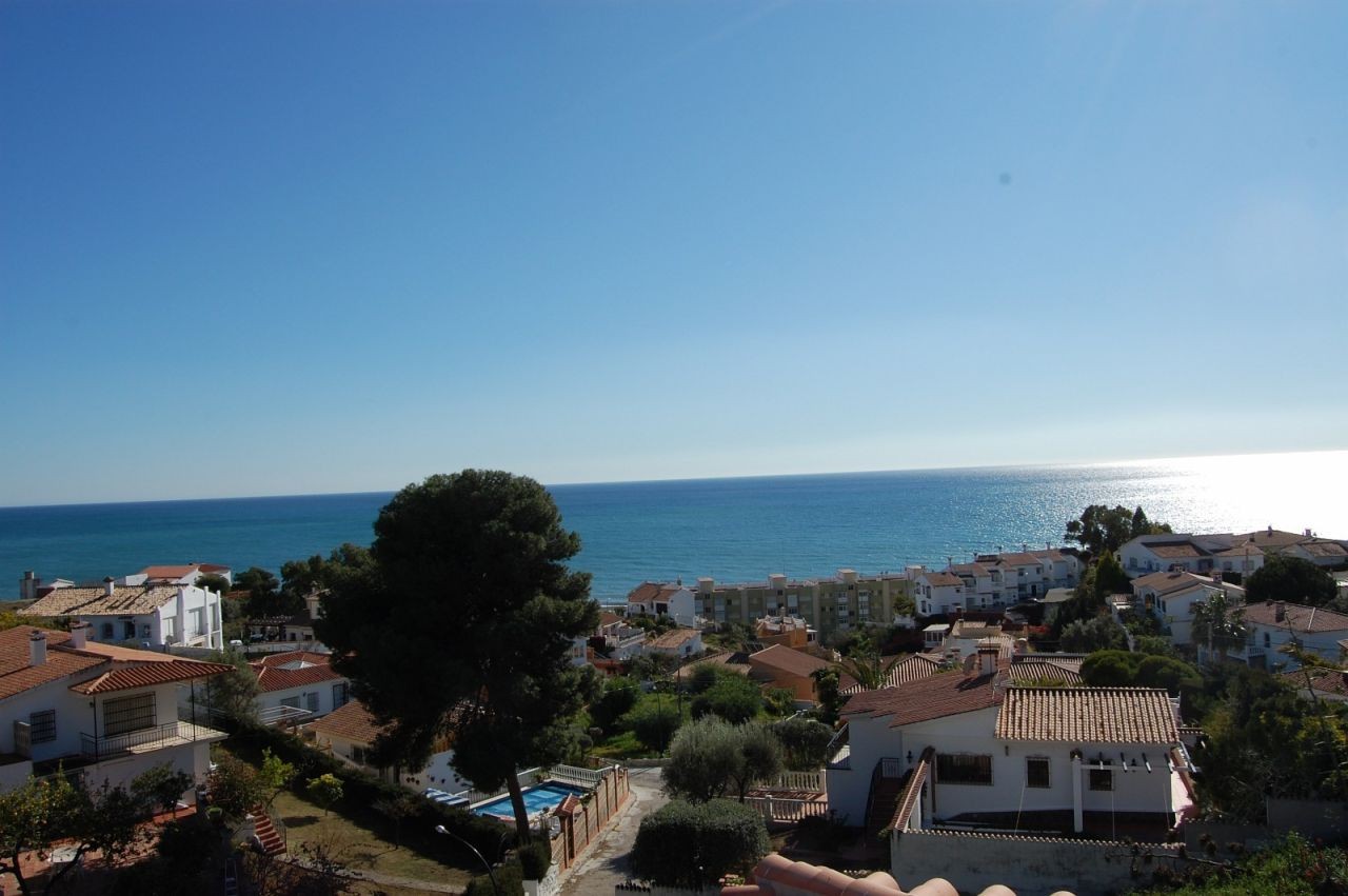 Chalet independiente en venta en Benajarafe, Rincón de la Victoria